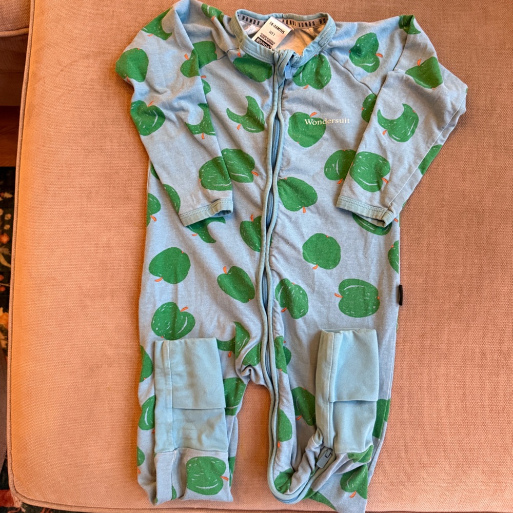 👶 Bundle: 3 Bonds Wondersuit Two-Way Zip Onesies w/ Foot Cuffs | 18-24M / Sz 2 - Picture 9 of 10